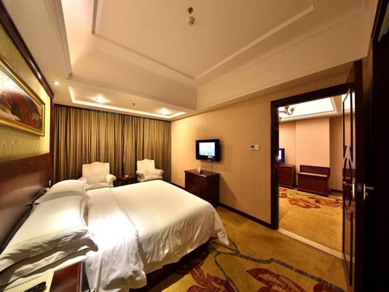 Vienna Hotel Zhangjiajie North Railway Station Екстер'єр фото